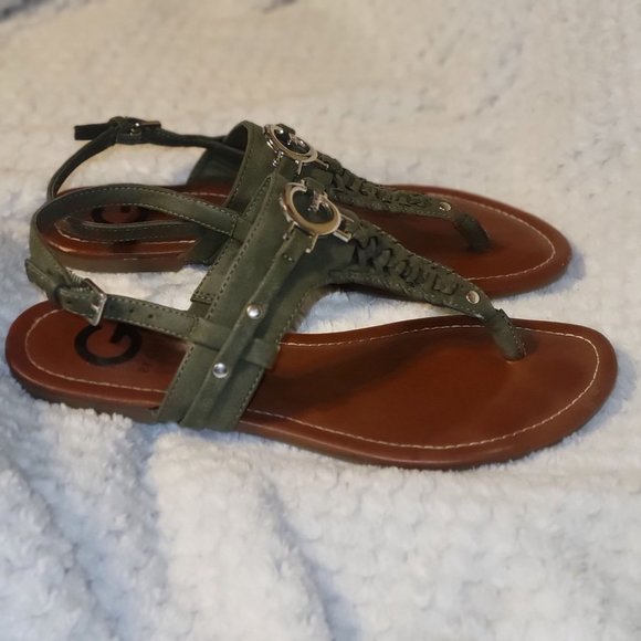 GUESS Olive green sandals with silver clasps size 8.5 - Picture 1 of 5